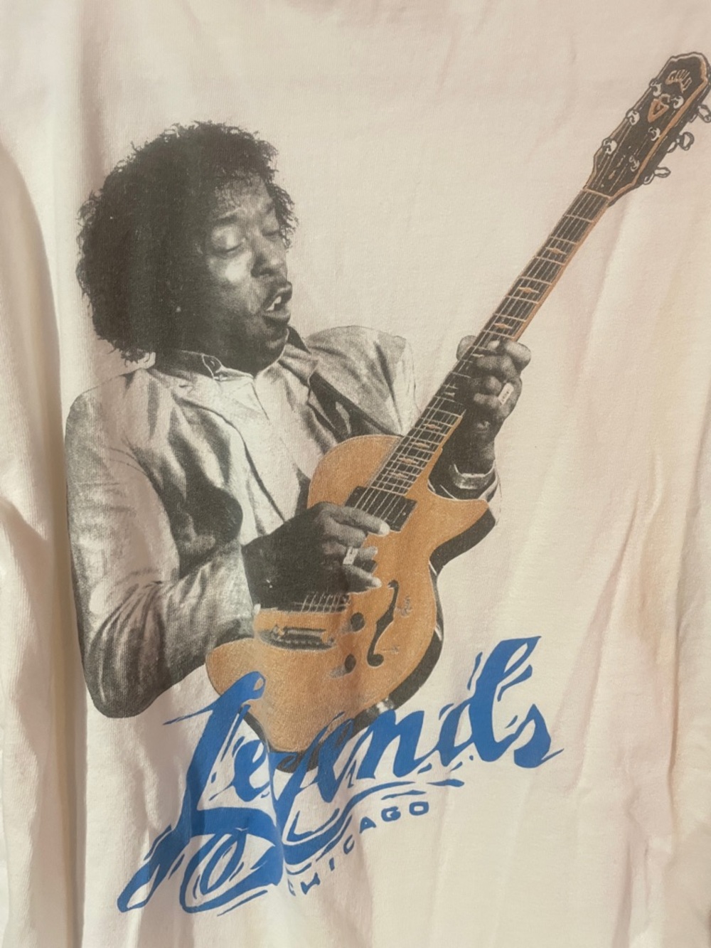 Chicago Buddy Guy’s Legends - White Graphic Tee - Picture 3 of 5